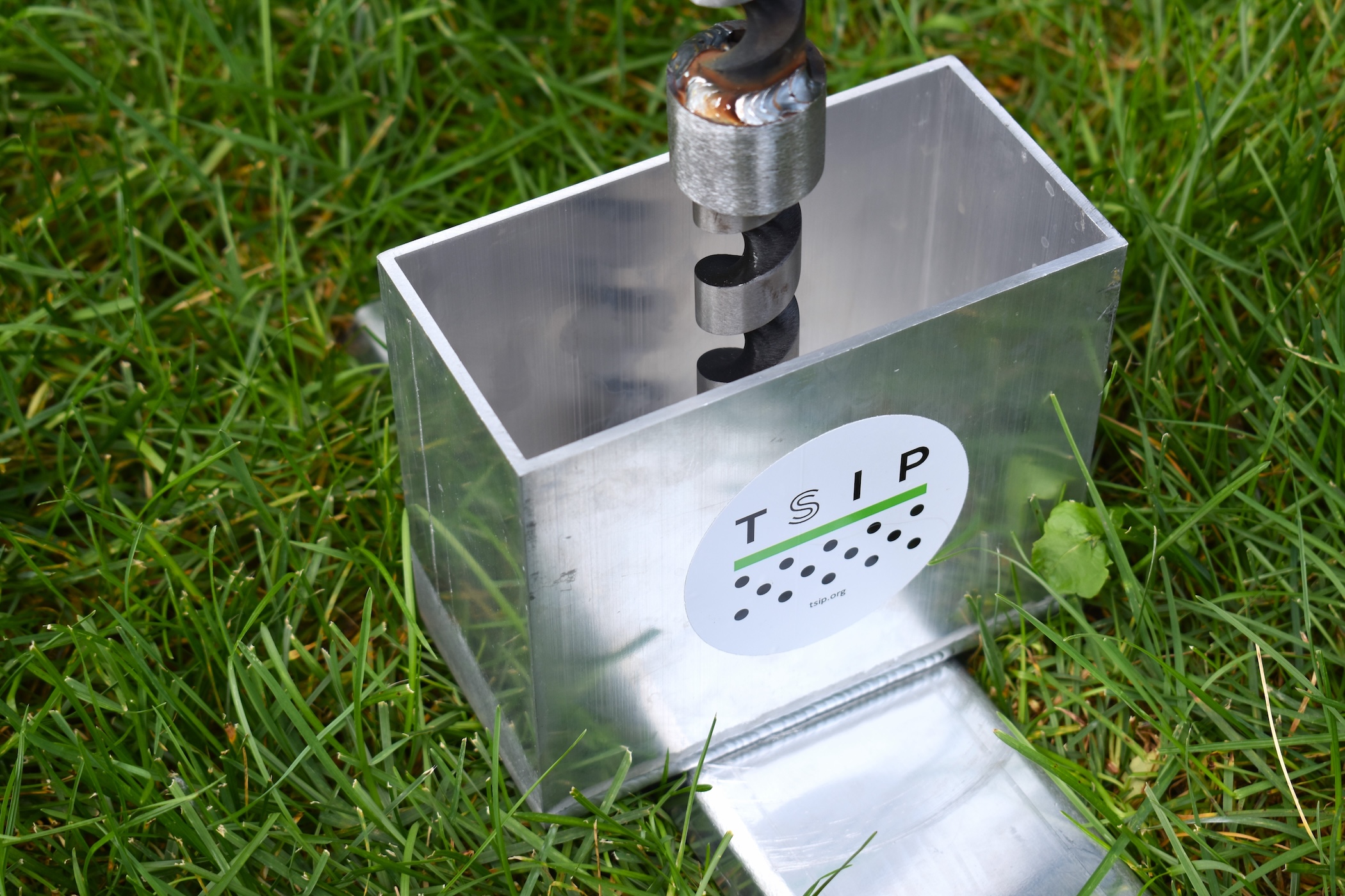 Rapid soil harvesting using a novel soil auger system for farm-scale soil carbon estimates